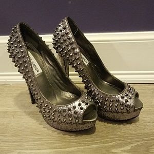 Steve Madden Silver Studded Heels - Size 7.5